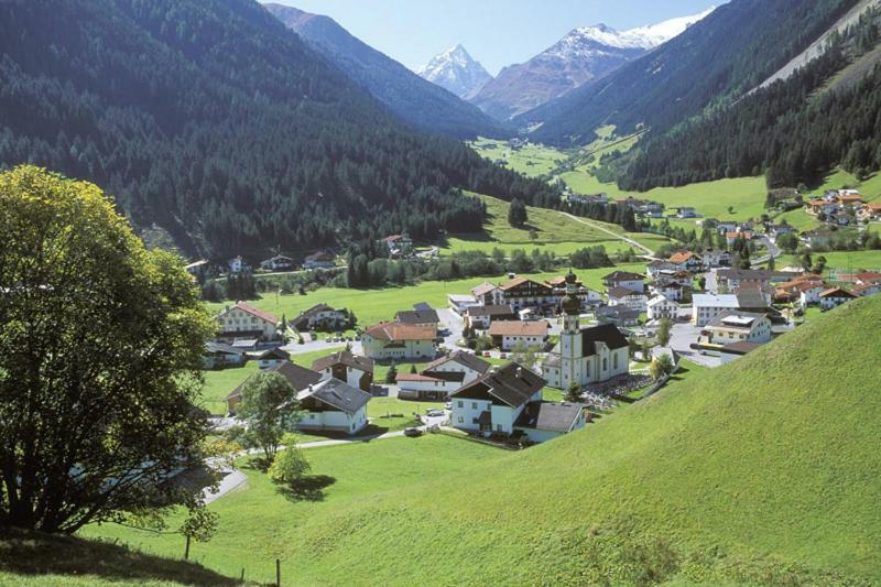 Apartments Weissstein Gries im Sellrain Bagian luar foto